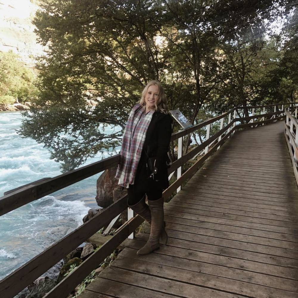 Meet your Posher, Shawna